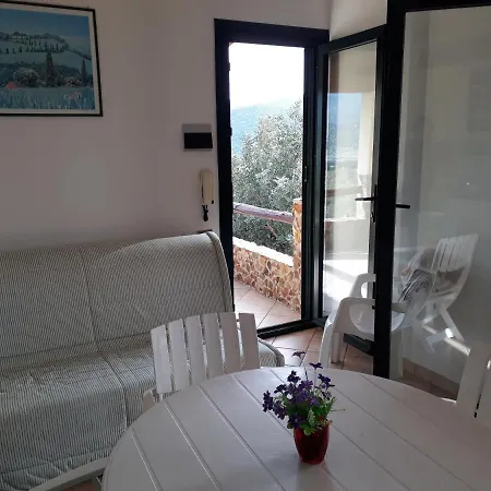 Mari Pintau Holiday home