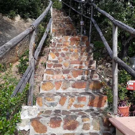 Mari Pintau בית נופש