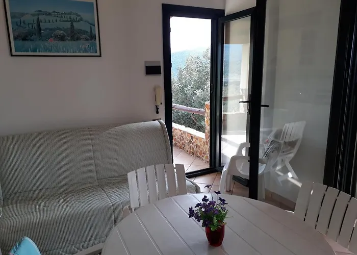 Mari Pintau 度假居